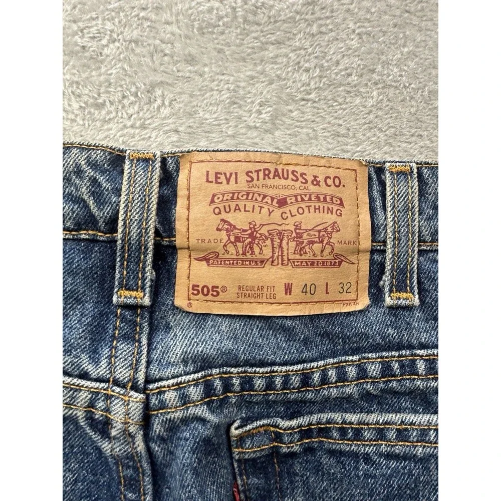 VTG Levi’s 505 Mens Straight Leg Regular Fit Jeans • USA • 40x32.